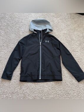 Youth Boys Under Armour Black Light Weight Jacket with Light Gray Removable Hood
